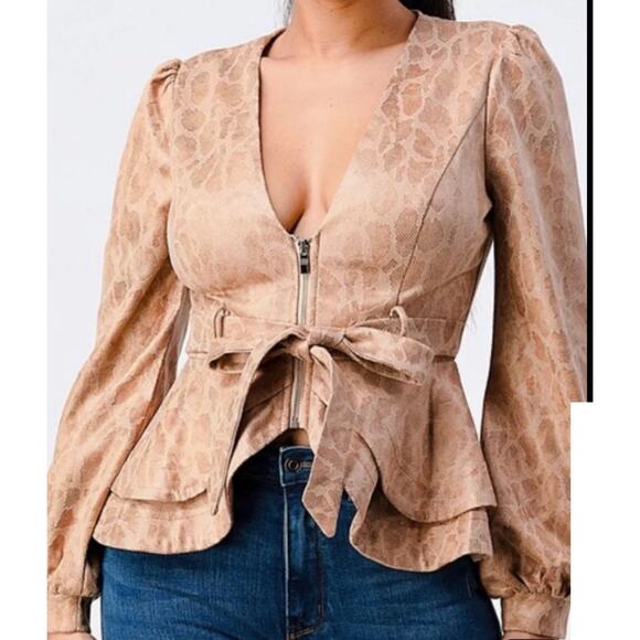 Privy Womens/Teen Ruffled Peplum Shaket Faux Pink Suede Snakeskin Size Medium - Picture 10 of 10